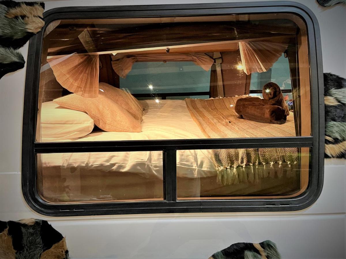 Urban Van Glamping Riga Eksteriør billede