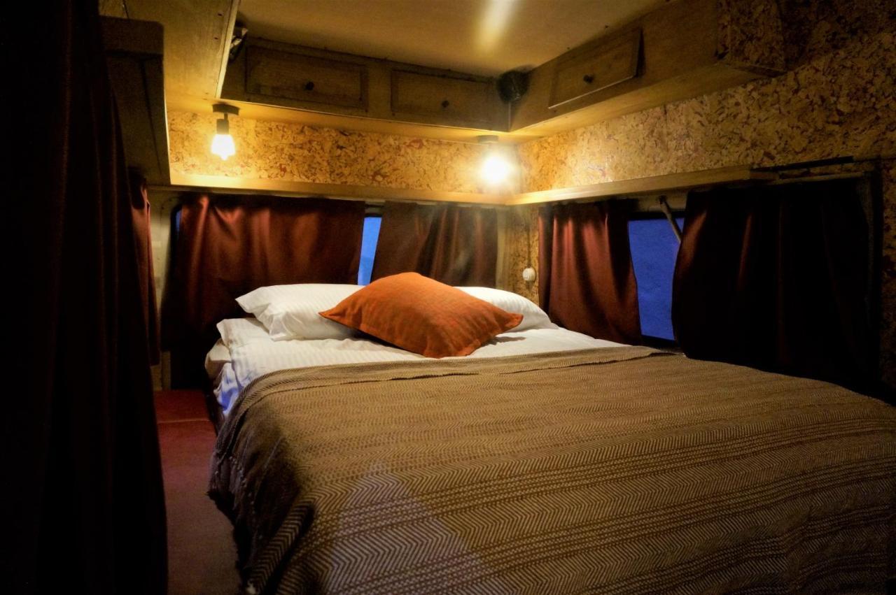 Urban Van Glamping Riga Eksteriør billede