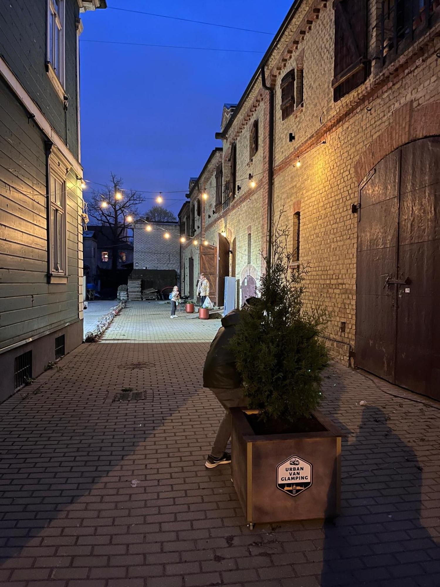 Urban Van Glamping Riga Eksteriør billede