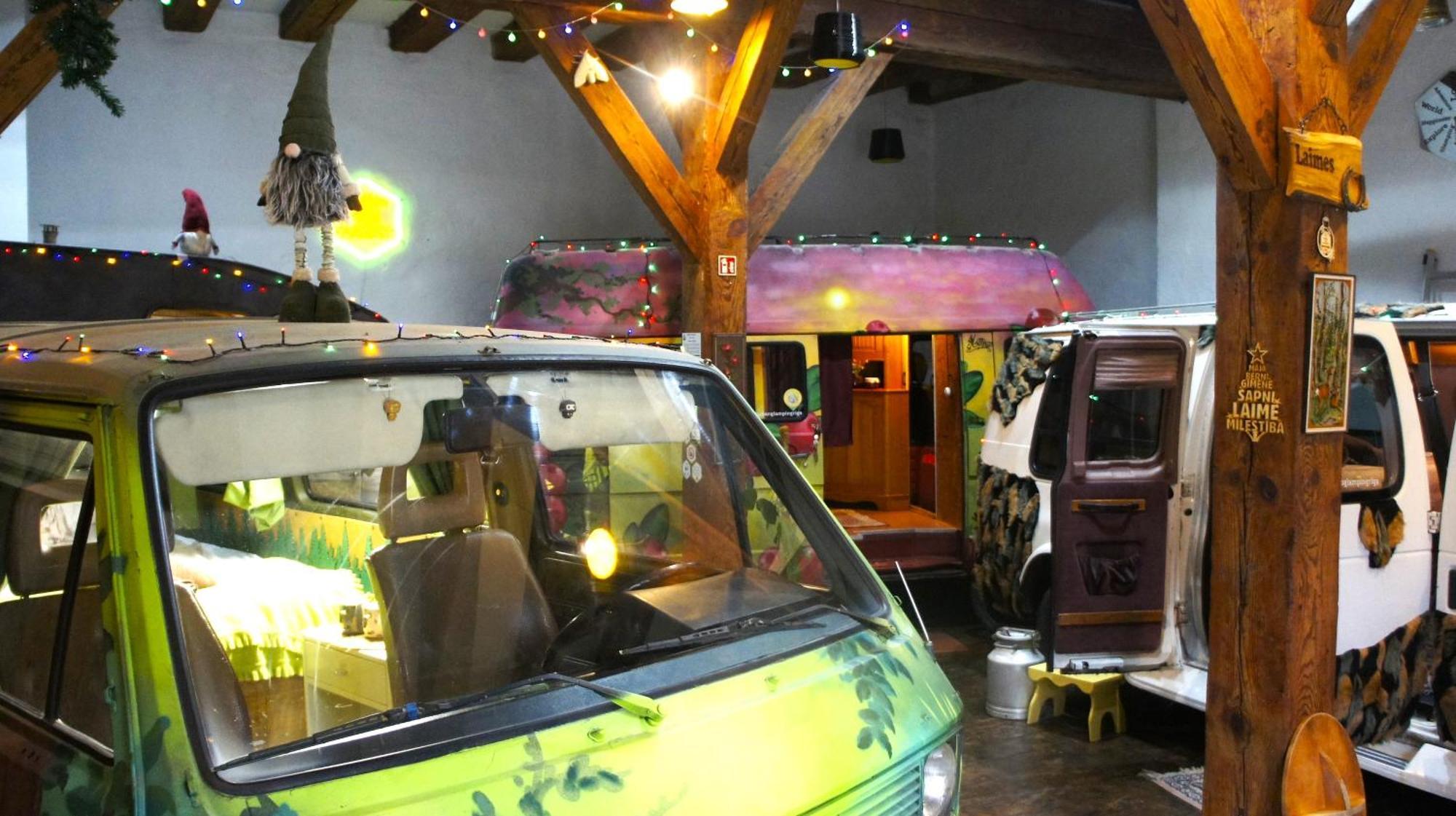 Urban Van Glamping Riga Eksteriør billede